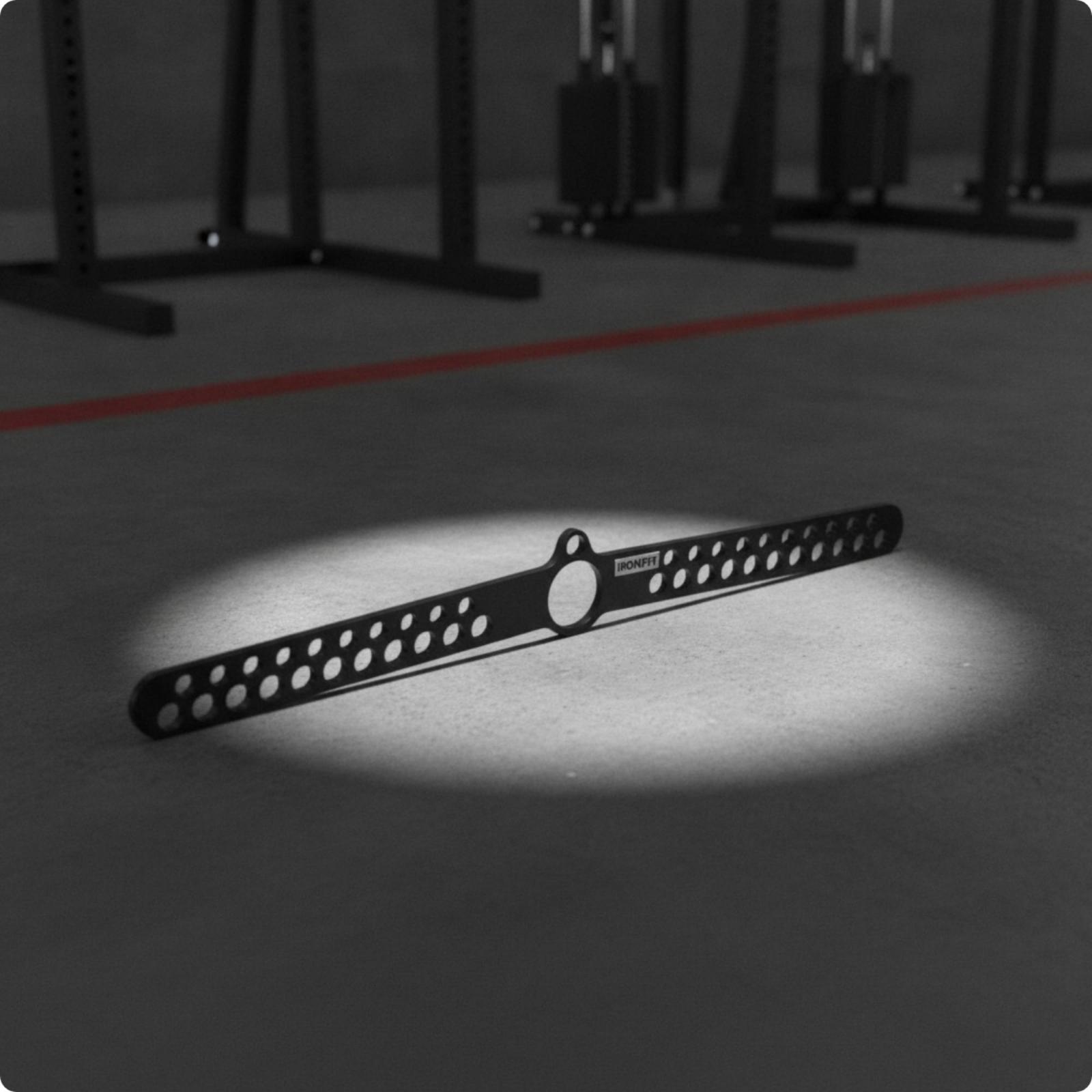 Drążek do wyciągów górnym (LAT – Lat Pulldown Bar recenzja i cena